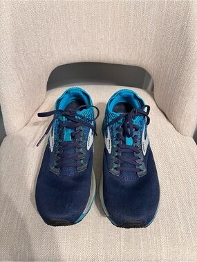 Brooks Navy & Teal Running Sneakers Women’s Sz 9